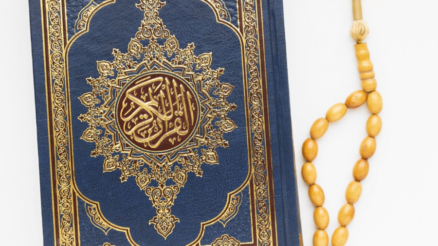 top-view-islamic-new-year-with-quran-book